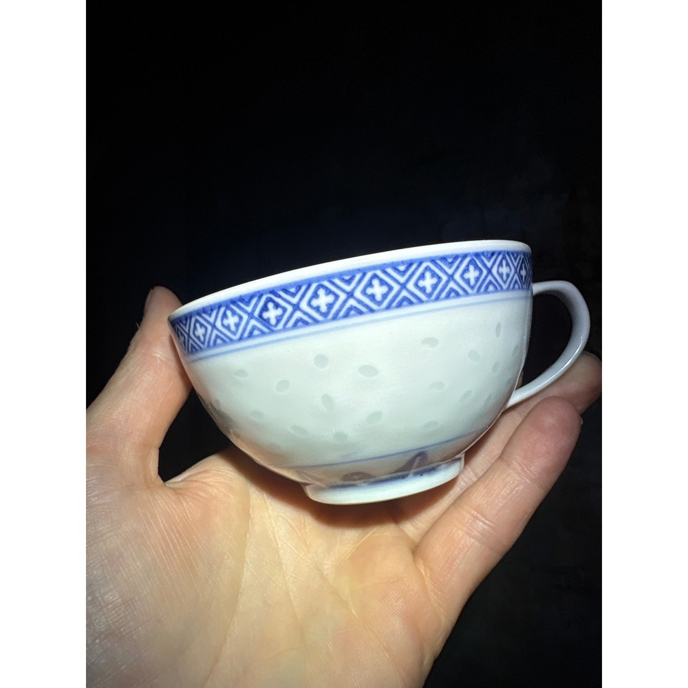 Vintage Jingdezhen Chinese Rice Grain Porcelain Blue & White Teacup China